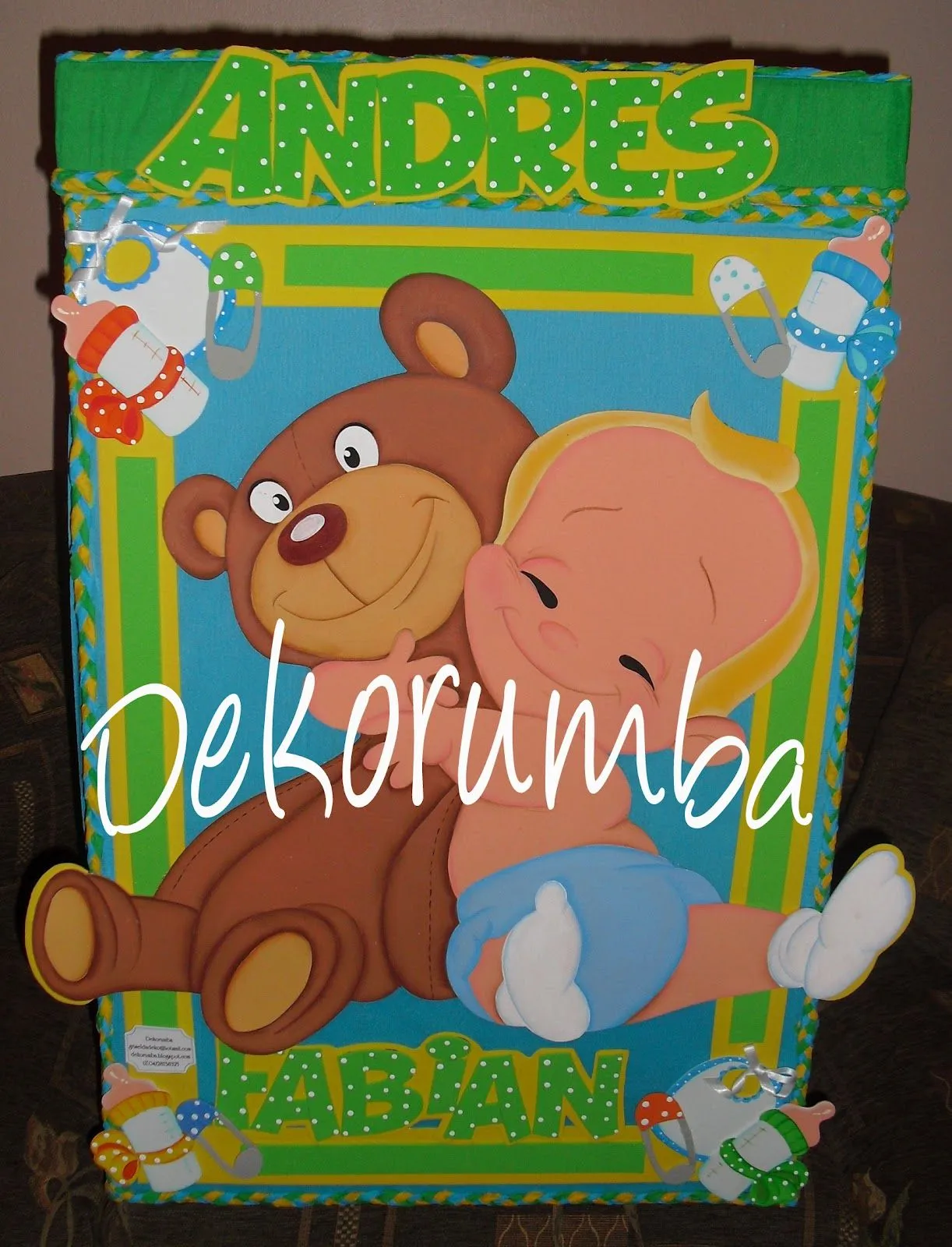 Dekorumba: Caja de Regalos para Baby Shower Dekorumba: Caja de Regalos para Baby Shower