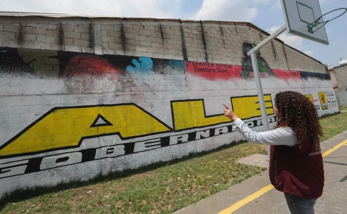 Denuncian que pinta de bardas de la coalición Va por el Estado de Mexico  estropeó murales en Toluca