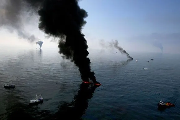 Derrame de petróleo en el Golfo de México, 2 meses después ...