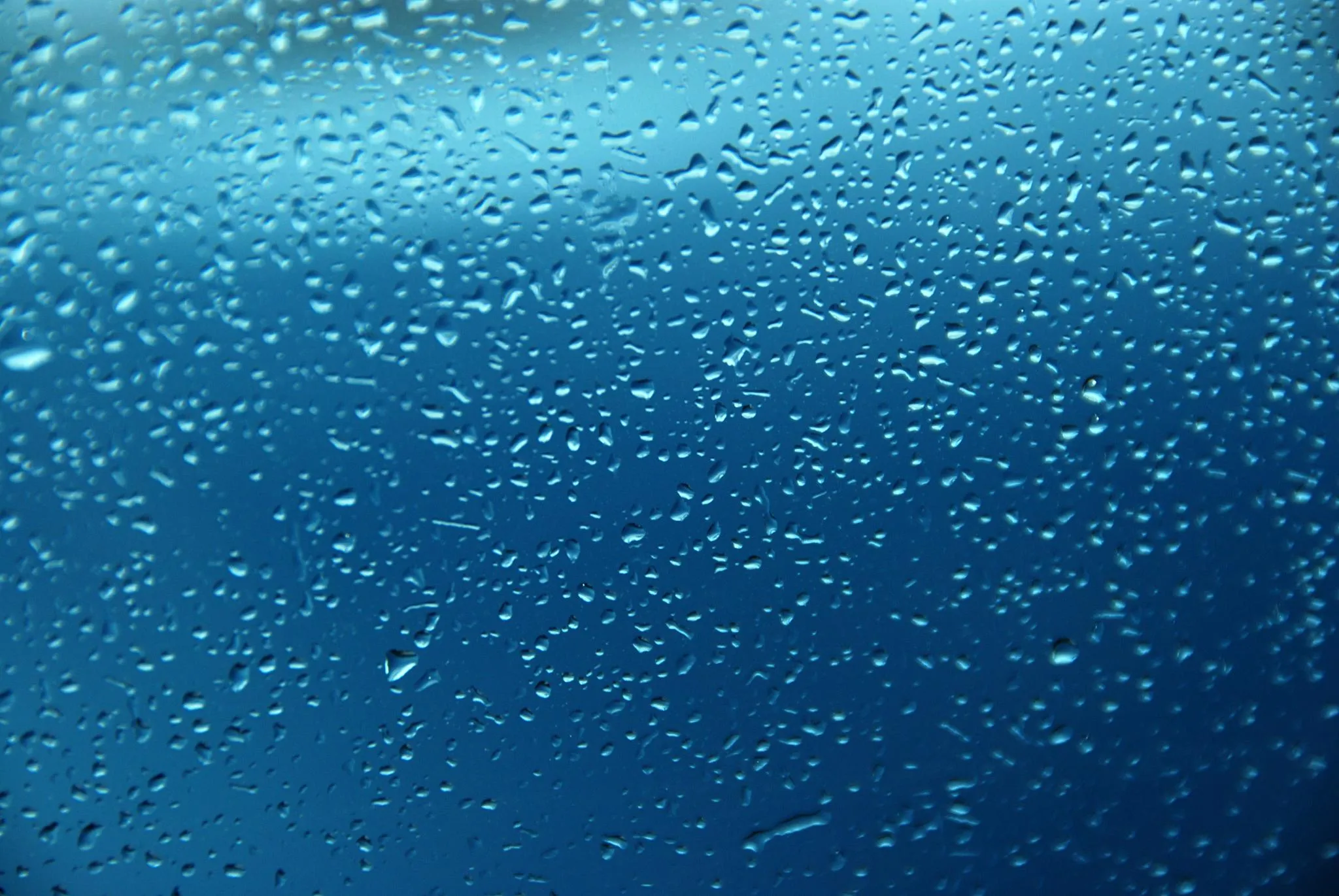 Descargar original Gotas de agua sobre fondo azul metálico Autor ... Descargar original Gotas de agua sobre fondo azul metálico Autor ...