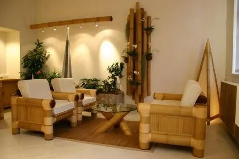 Detalles de bambú para decorar el salón