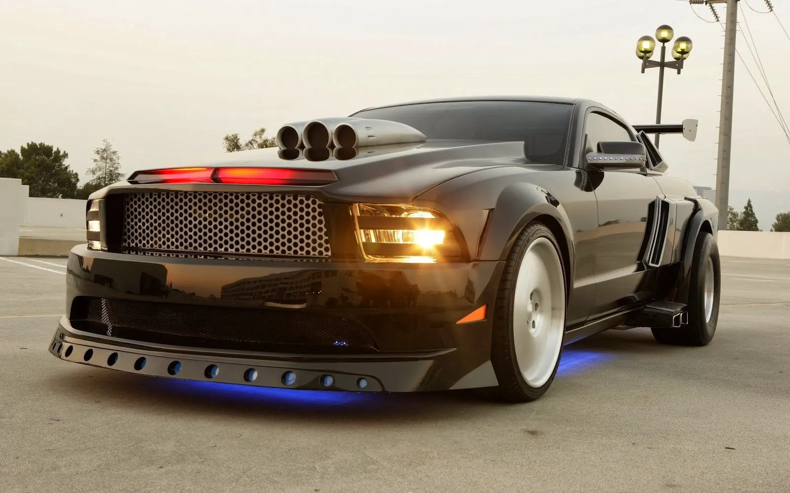 Diablo negro - Carro de Carrera - Fondos de Pantalla HD ... Diablo negro - Carro de Carrera - Fondos de Pantalla HD ...