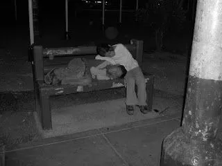 diariomayor: NIÑOS DURMIENDO EN PARQUE DE LIMA diariomayor: NIÑOS DURMIENDO EN PARQUE DE LIMA