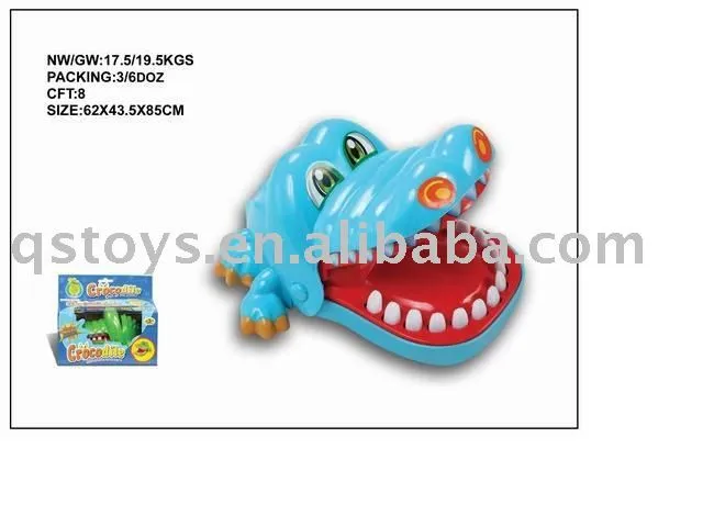 De dibujos animados de plástico tiburón de juguete QS110422064 ...