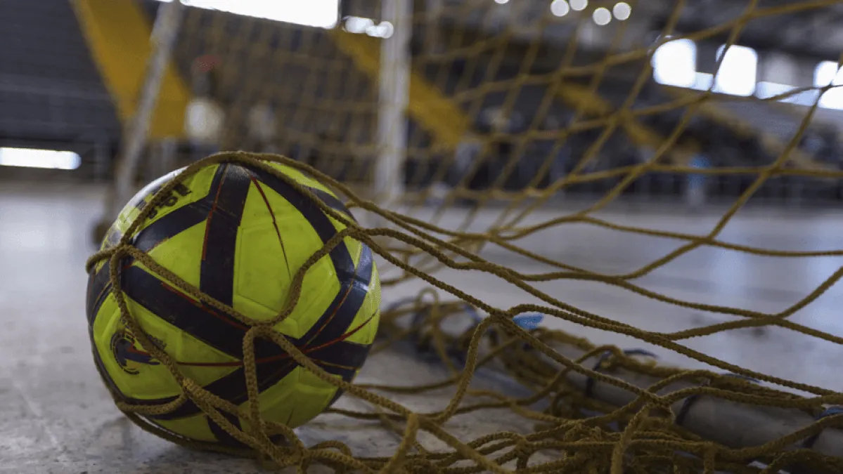 En qué se diferencian el micro, el fútbol sala y el fútbol? | Señal Colombia