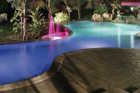 Diseños de piscinas modernas: alistando la casa para el verano ...