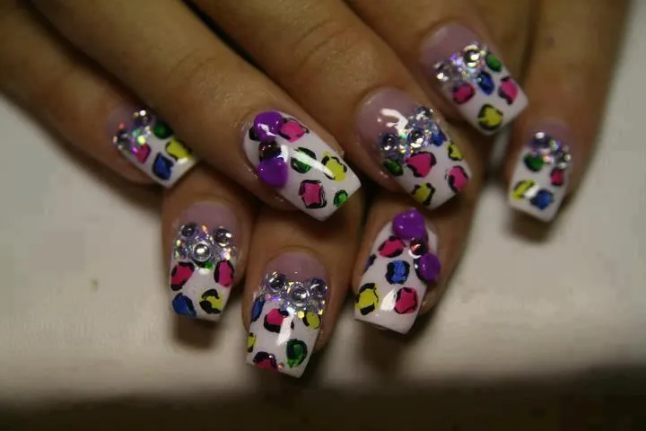 diseños de uñas de acrilico de colores | Cristina