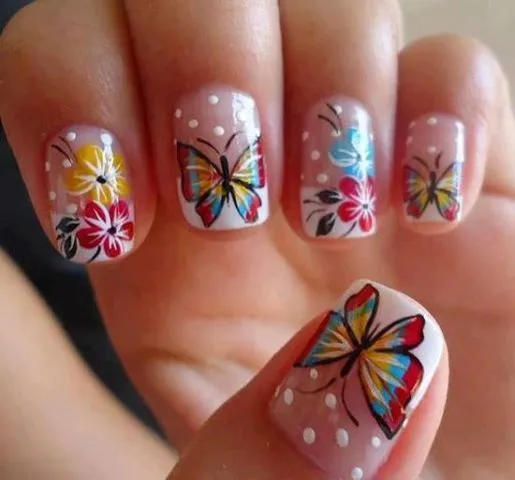 Diseños de uñas pintadas mariposas - Imagui