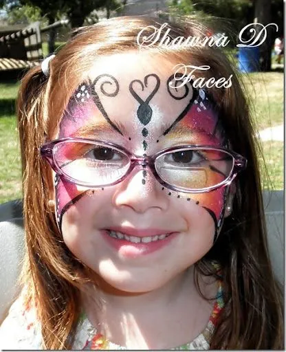 Disfraz casero y maquillaje de mariposa para niña | Trato o truco