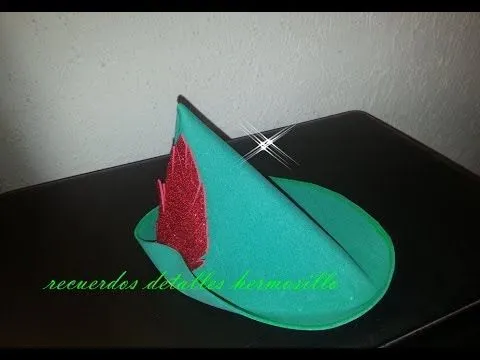 DIY Dulcero Gorro Peter Pan - YouTube