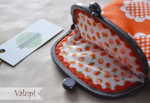 DIY - Como hacer un monedero de tela con boquilla metálica | valupi