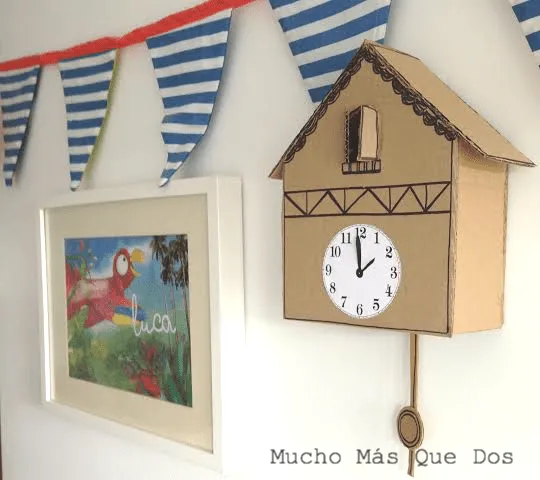 Mucho Más Que Dos: DIY Reloj Cuco de cartón