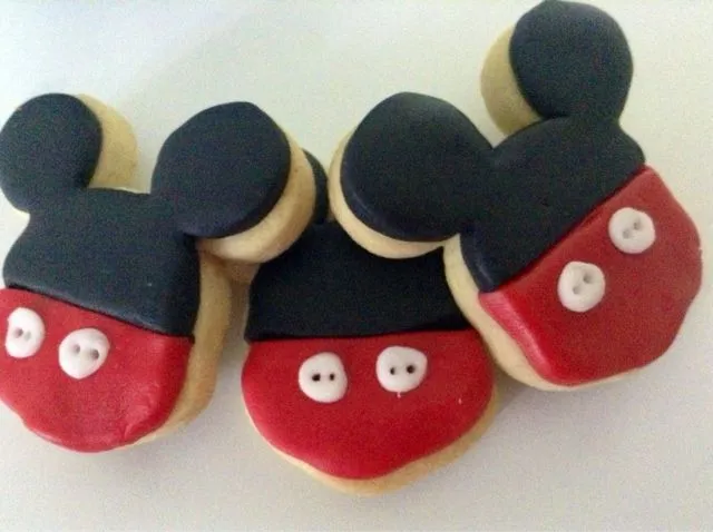 Dulce & Sweet Designs: Galletas de Mickey Mouse.