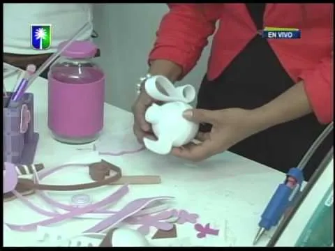 Ebisu arte y creativida Proyecto Frascos decorados en foami - YouTube