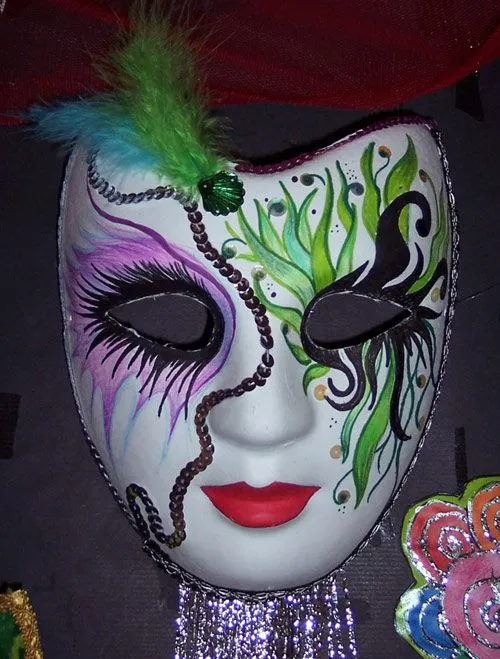 Mascaras decoradas con lentejuelas - Imagui
