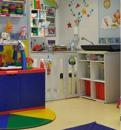 Ser Educadora Hoy: MOBILIARIO ÚTIL EN UNA CLASE. O una de ' Ser Educadora Hoy: MOBILIARIO ÚTIL EN UNA CLASE. O una de '