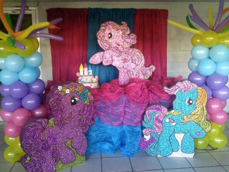 Ejemplos de decoracion - Castillo Amarillo Local de Fiestas Infantiles