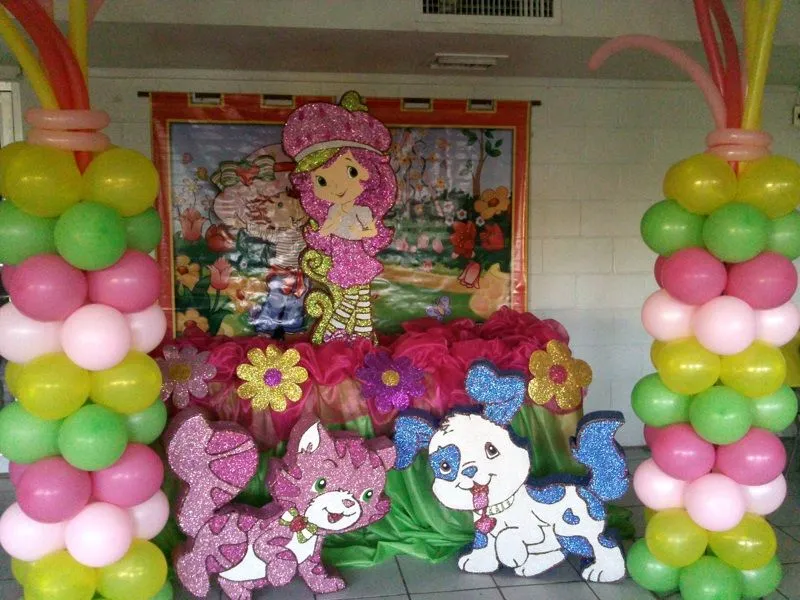Decoraciones de piñatas de Rosita Fresita - Imagui