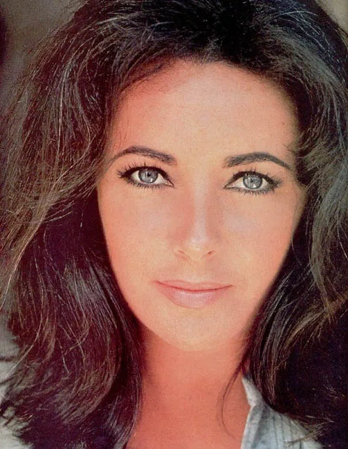 ElGonzi.com: Fotos: Los ojos azul violeta de Elizabeth Taylor ElGonzi.com: Fotos: Los ojos azul violeta de Elizabeth Taylor