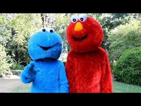 Elmo VS Cookie Monster (ThatsSoNathan) - YouTube