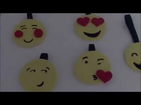 Como hacer emoticonos para llaveros - YouTube