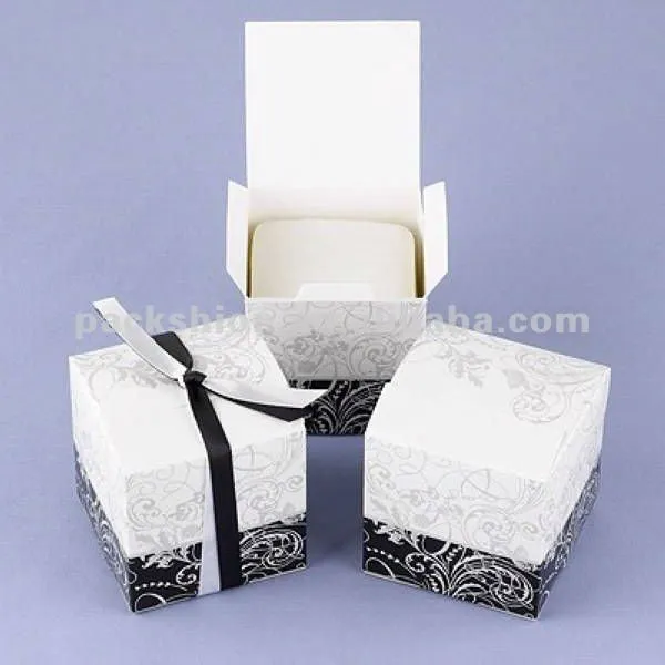 Encantadores de la boda de papel cajas con impresión personalizada ...