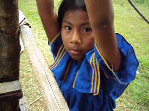 Entrevista a niña indígena - YouTube