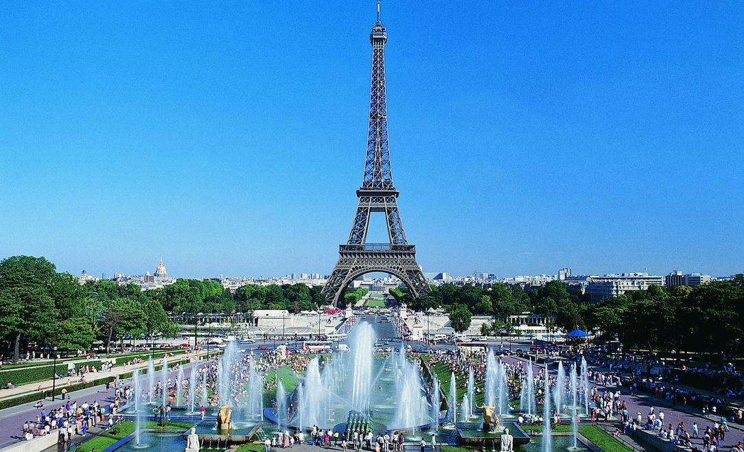 Escalones Torre Eiffel - Torre Eiffel símbolo de París y de Francia
