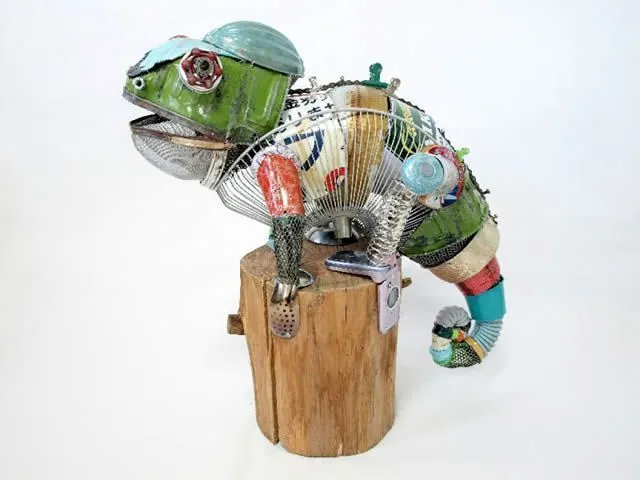 Esculturas de animales hechas de material reciclado – Marcianos