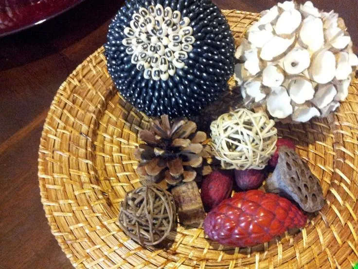 Esferas decoradas con semillas | Mis manualidades | Pinterest
