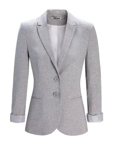 Al trabajo con estilo: cómo combinar un blazer