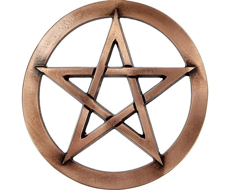 Una estrella de cinco puntas con significado esotérico - Primera Edición