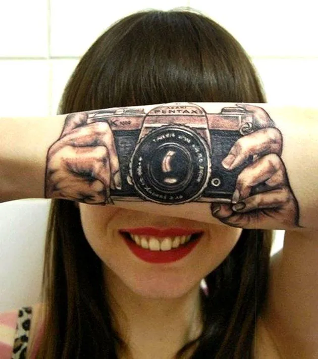 Estudios revelan que mujeres tatuadas son más fáciles ~ Máquina De ...