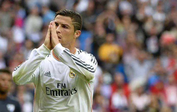 Tienen un face de Cristiano Ronaldo pes 2013? | Yahoo Respuestas