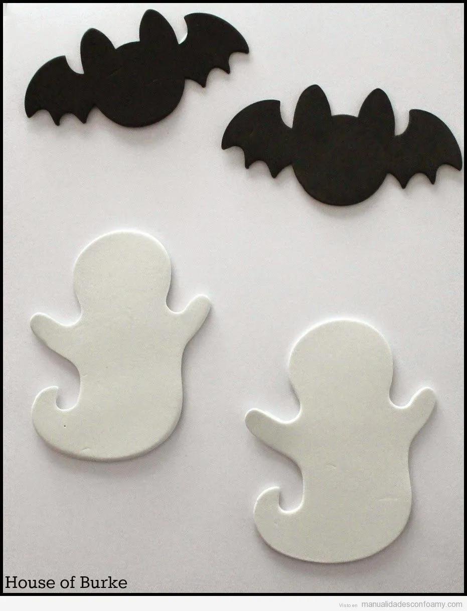 Fantasmas y murciélagos de goma eva, manualidades fáciles y divertidas para  Halloween • Manualidades con Foamy
