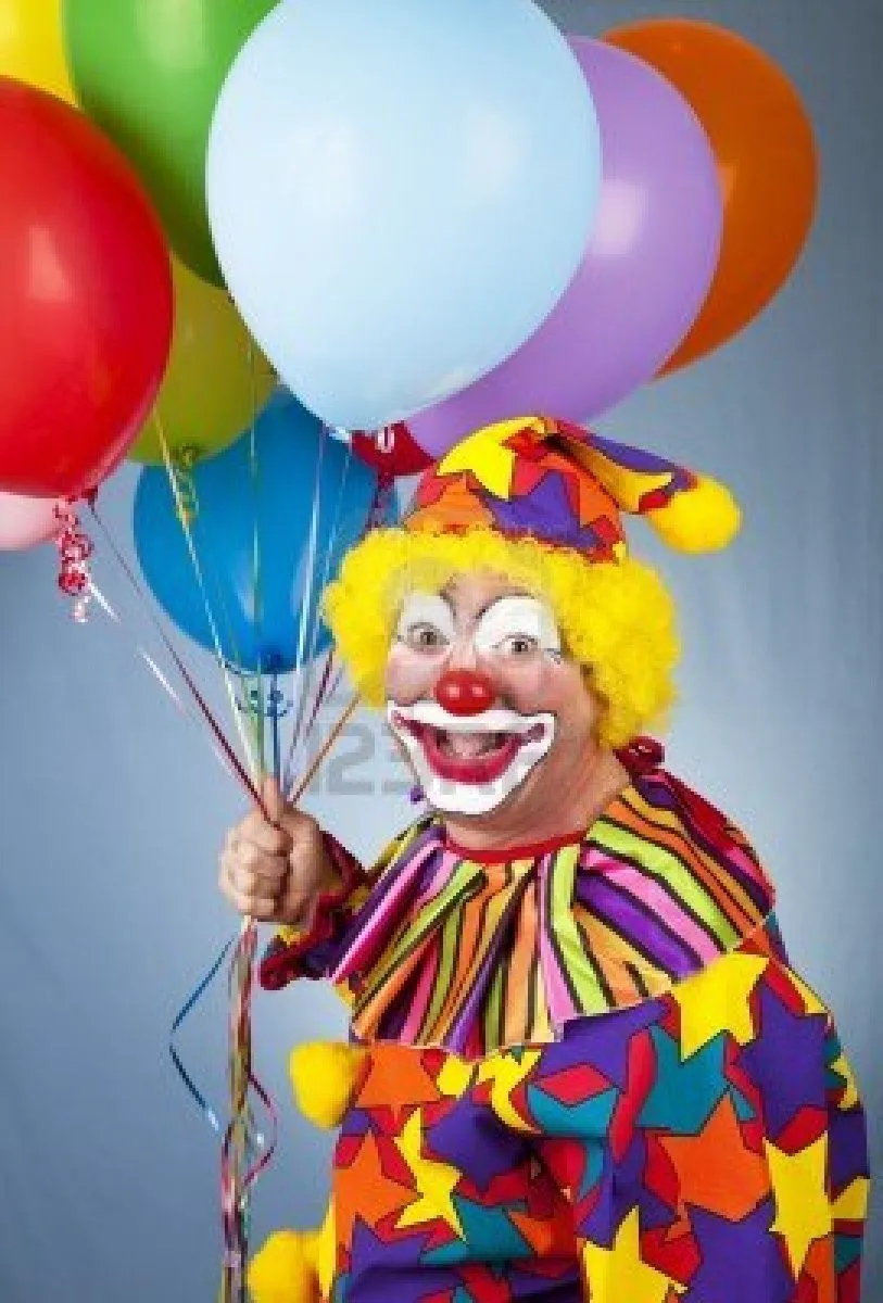 Felicidad que bonito nombre tienes: De mayor quiero ser Payaso Felicidad que bonito nombre tienes: De mayor quiero ser Payaso