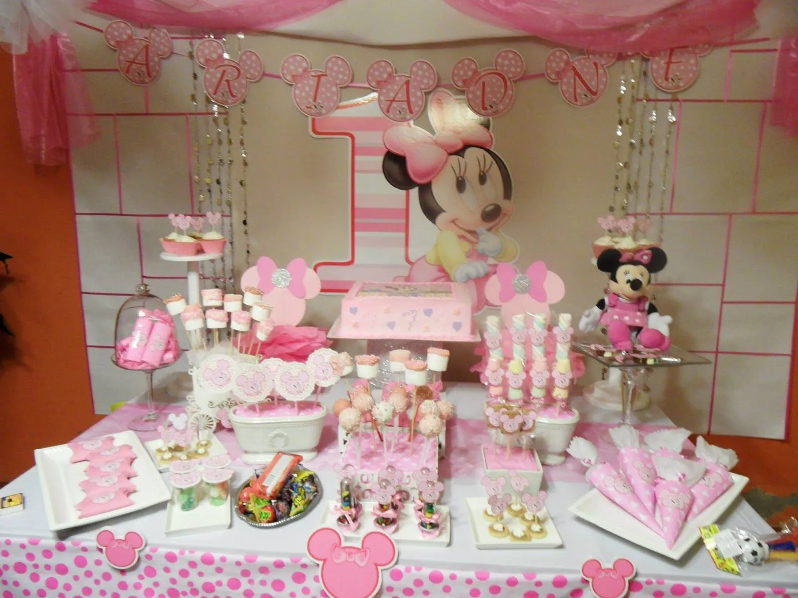 Fiesta Primer Añito al Estilo Minnie de Disney - Baby Shower