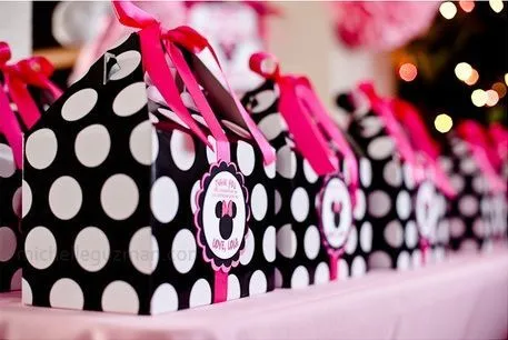 Cumpleaños on Pinterest | Minnie Mouse, Minnie Mouse Party and Fiestas