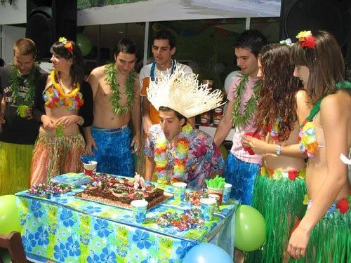 Fiesta Hawaiana - LaCelebracion.com