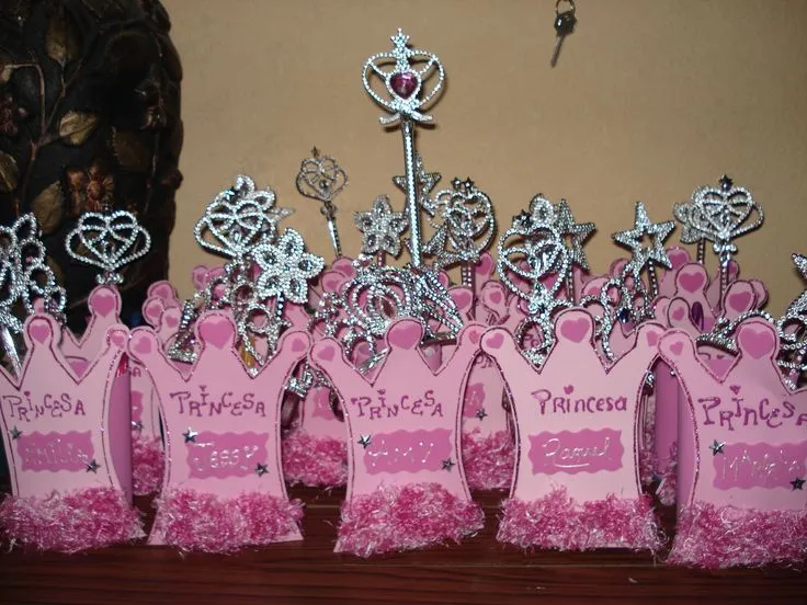 Fiesta de Princesas - Sorpresa Corona - FIESTAIDEAS. | adornos ...