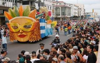 , finalistas y candidatas participantes desfilarán en cinco carros ... , finalistas y candidatas participantes desfilarán en cinco carros ...