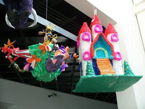 Flickriver: Photoset 'Muestra de piñatas en el Museo de Arte ...