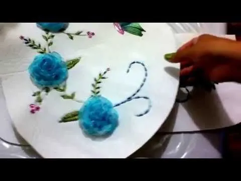 Como hacer una flor con liston - YouTube | Bordados / Embroidery ...