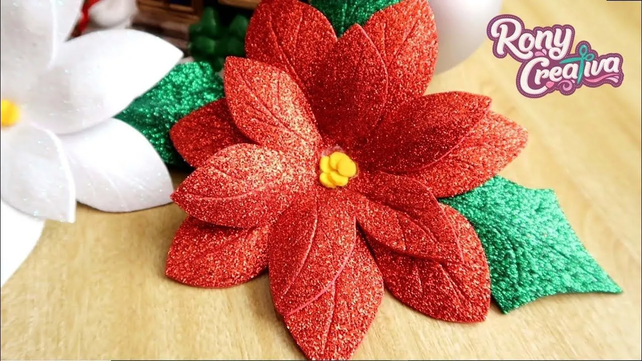 Flor de Nochebuena de Foami - Flores Navideñas - Christmas Flower DIY - YouTube Flor de Nochebuena de Foami - Flores Navideñas - Christmas Flower DIY - YouTube