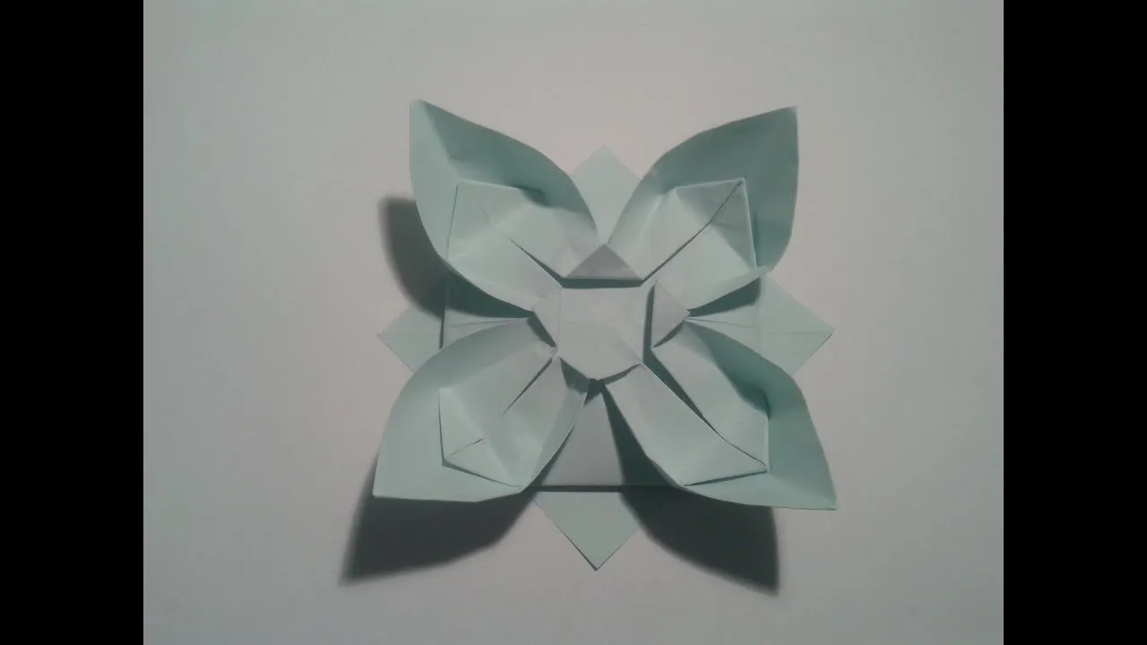 Como hacer una flor de papel sencilla (origami) - YouTube