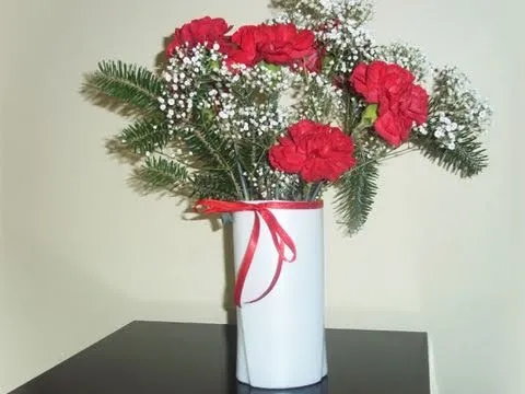 Cómo hacer un florero con una botella de shampoo - YouTube