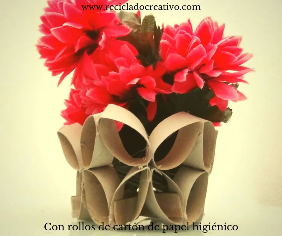 Florero - Frutero realizado con tubos de cartón de rollo de papel higiénico  - RECICLADO CREATIVO por Rosa Montesa