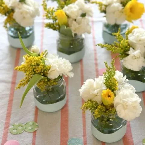 Floreros con envases de compotas - Guía de MANUALIDADES
