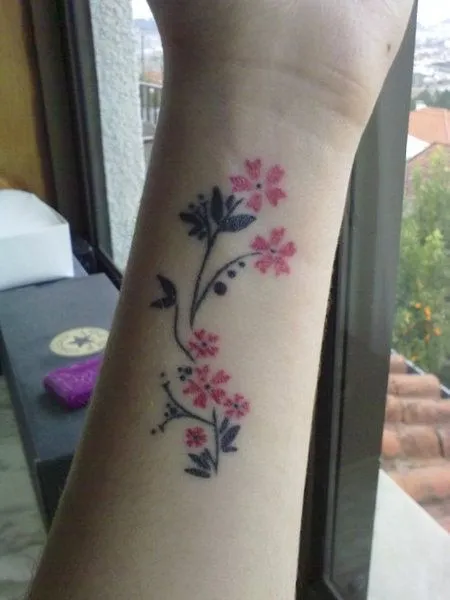 Flores de Cerezo - Tatuajes para Mujeres