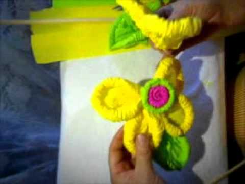 Como hacer flores de crepe corrugado - Imagui